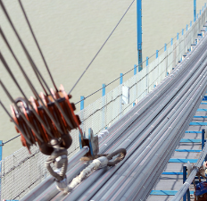 龍潭長(cháng)江大橋起重滑車(chē)助力主纜架設提速