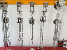 反應器組裝作業(yè)冠航不銹鋼手拉葫蘆的安全應用